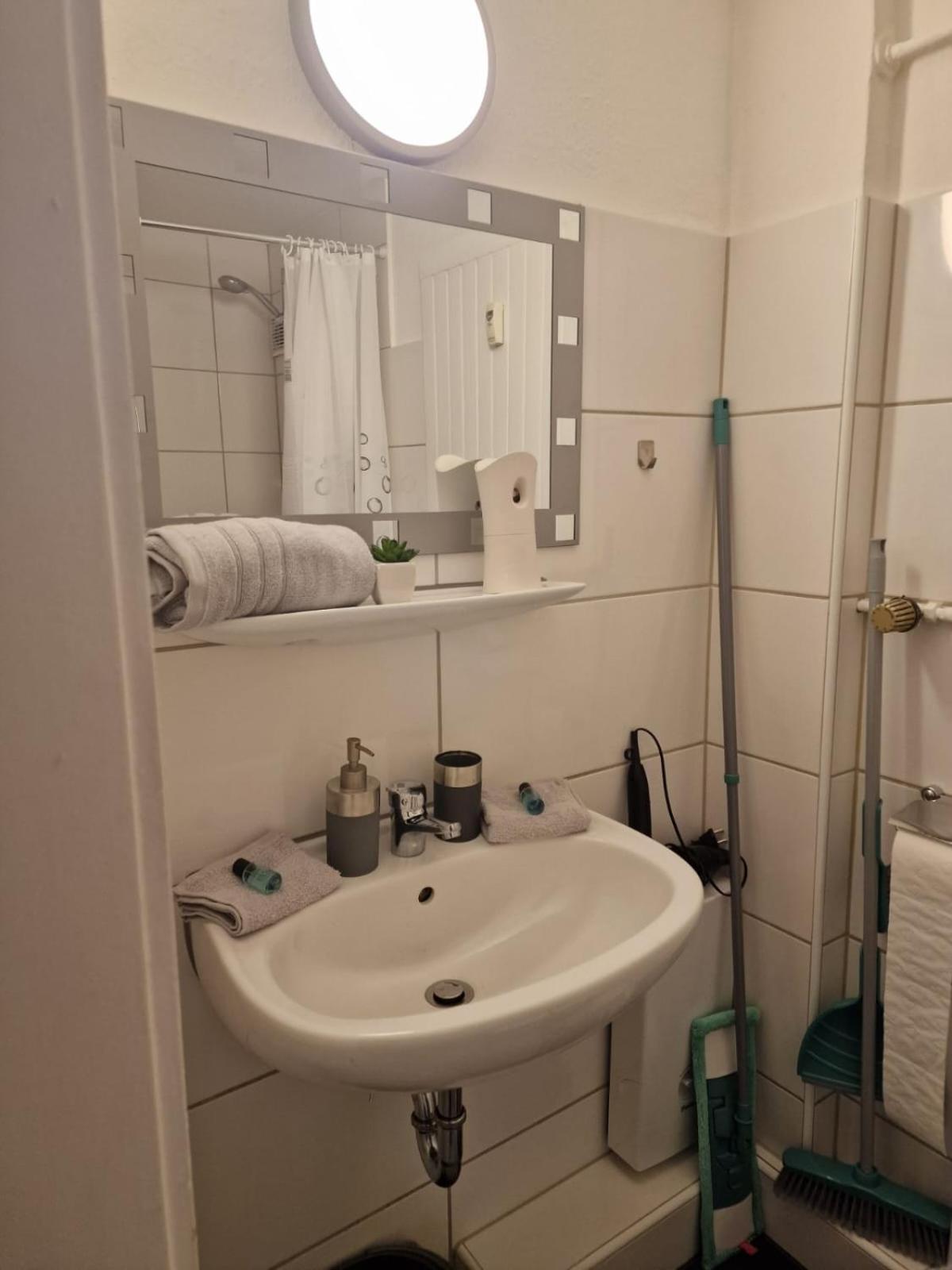 M&Bluxux Apartaments เครเฟลด์ ภายนอก รูปภาพ