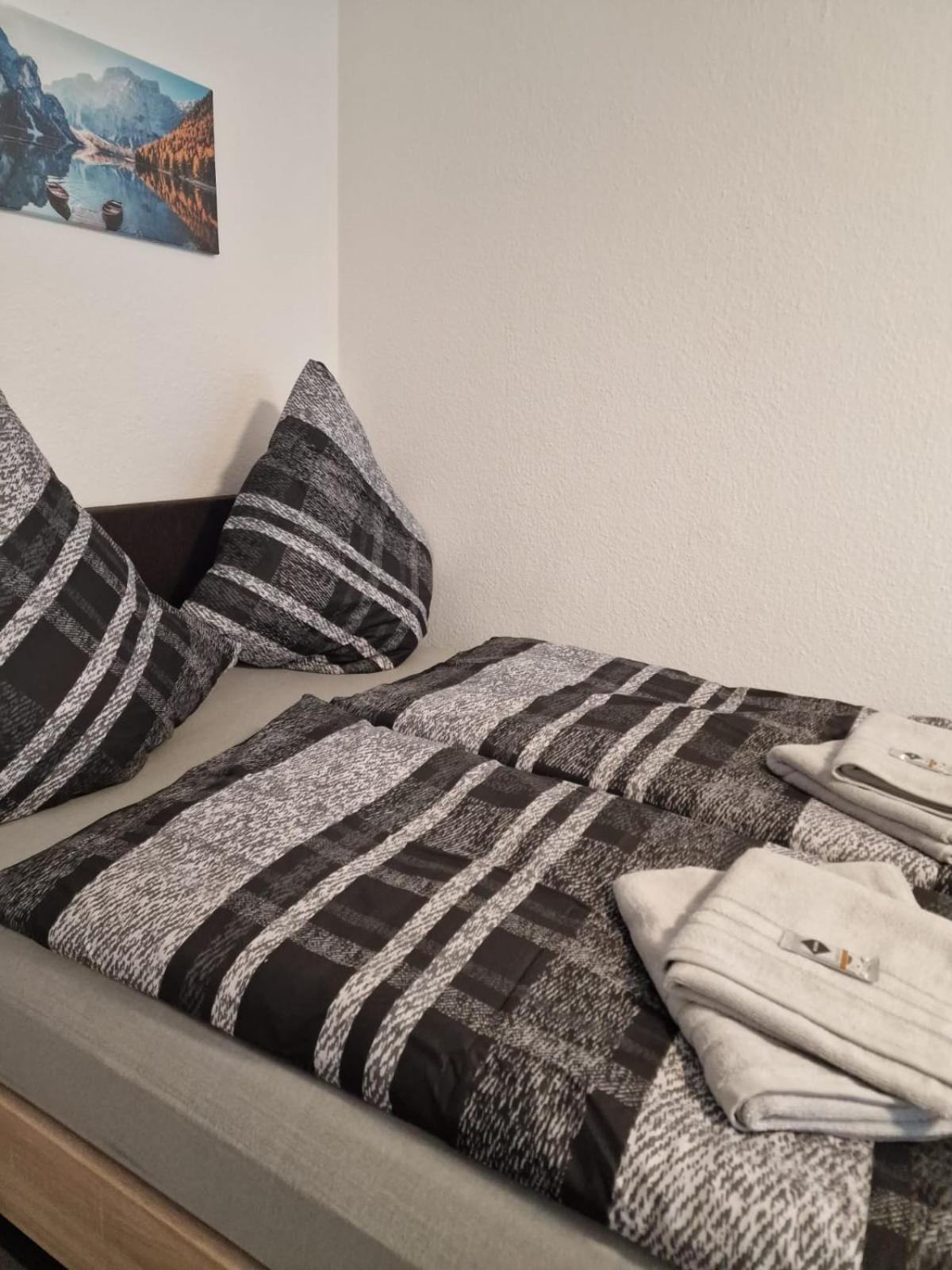 M&Bluxux Apartaments เครเฟลด์ ภายนอก รูปภาพ