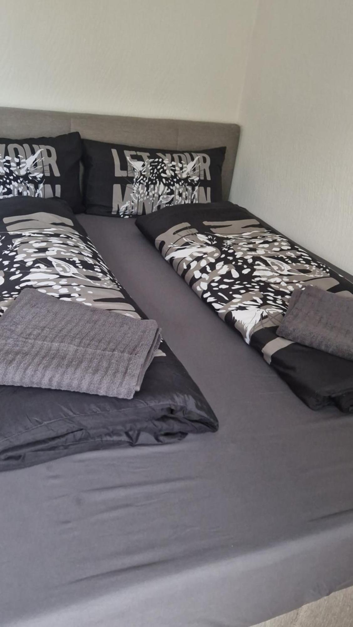 M&Bluxux Apartaments เครเฟลด์ ภายนอก รูปภาพ