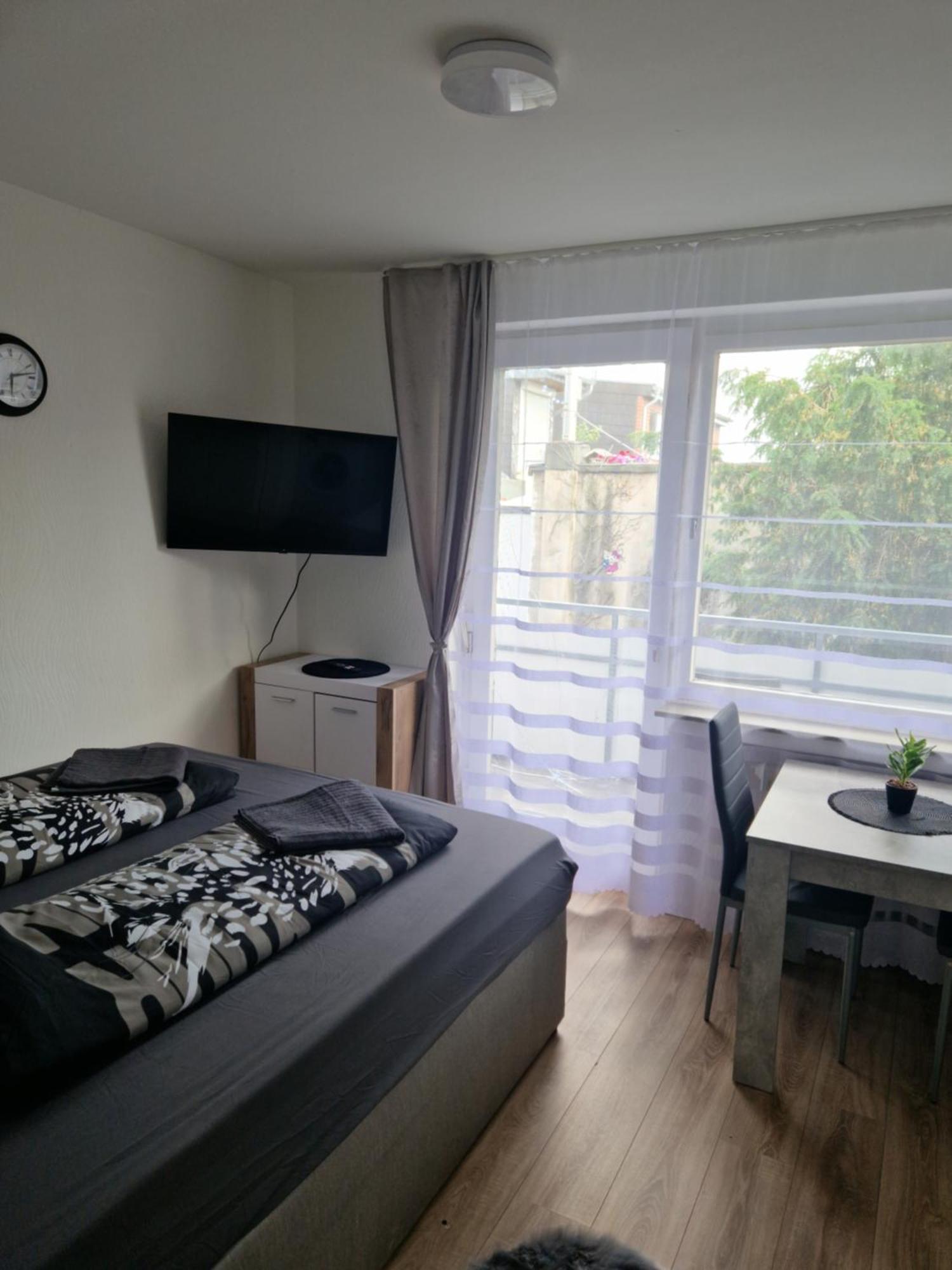 M&Bluxux Apartaments เครเฟลด์ ภายนอก รูปภาพ