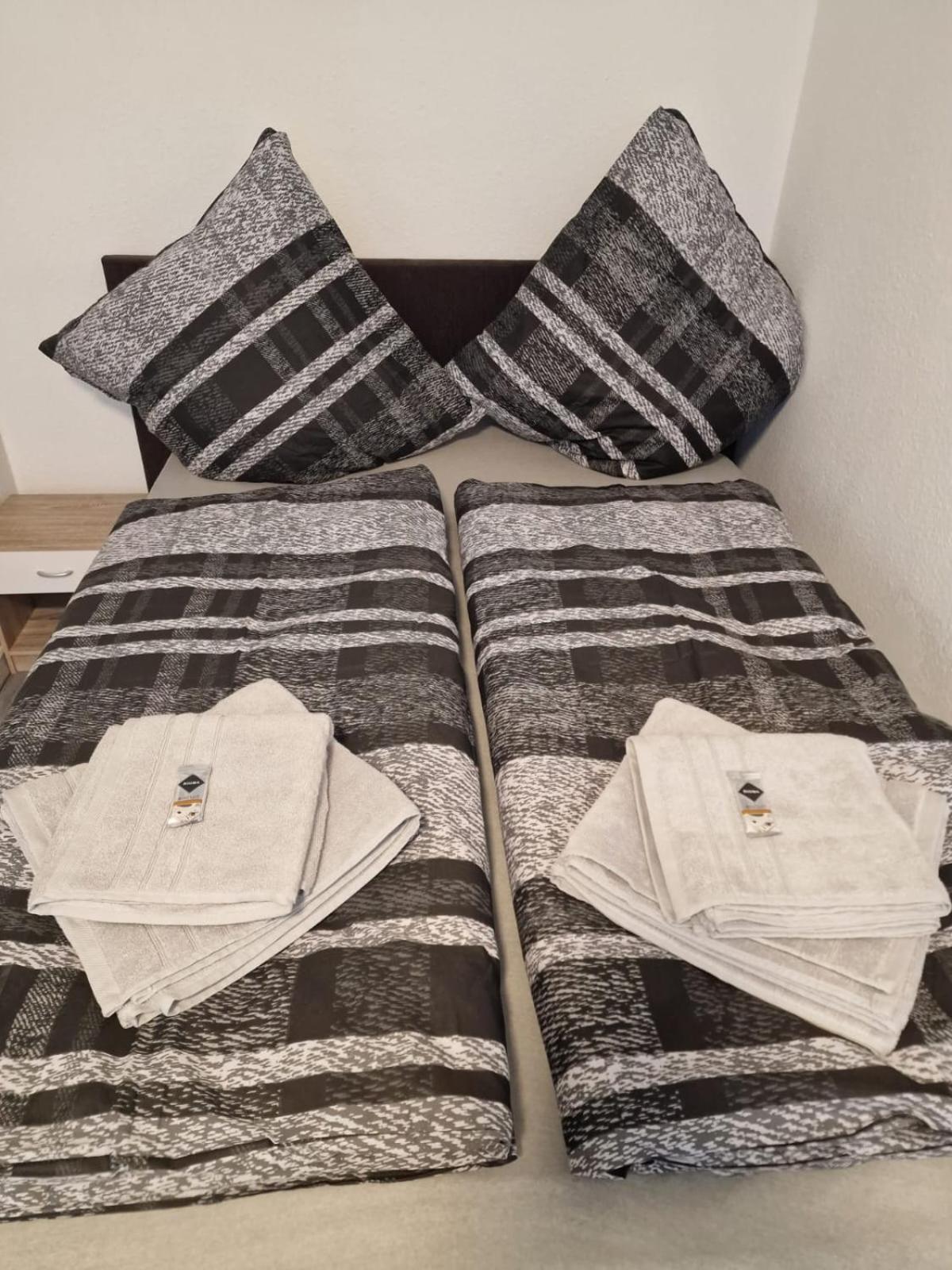 M&Bluxux Apartaments เครเฟลด์ ภายนอก รูปภาพ