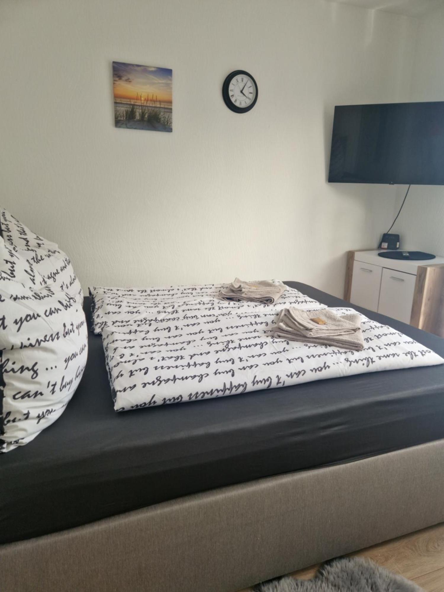 M&Bluxux Apartaments เครเฟลด์ ภายนอก รูปภาพ