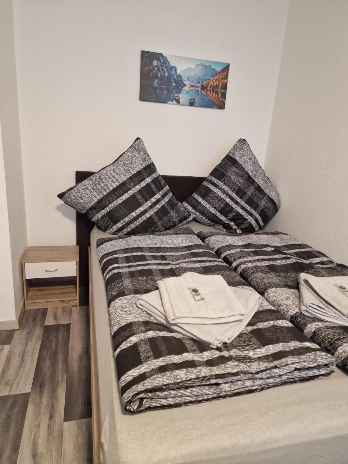 M&Bluxux Apartaments เครเฟลด์ ภายนอก รูปภาพ