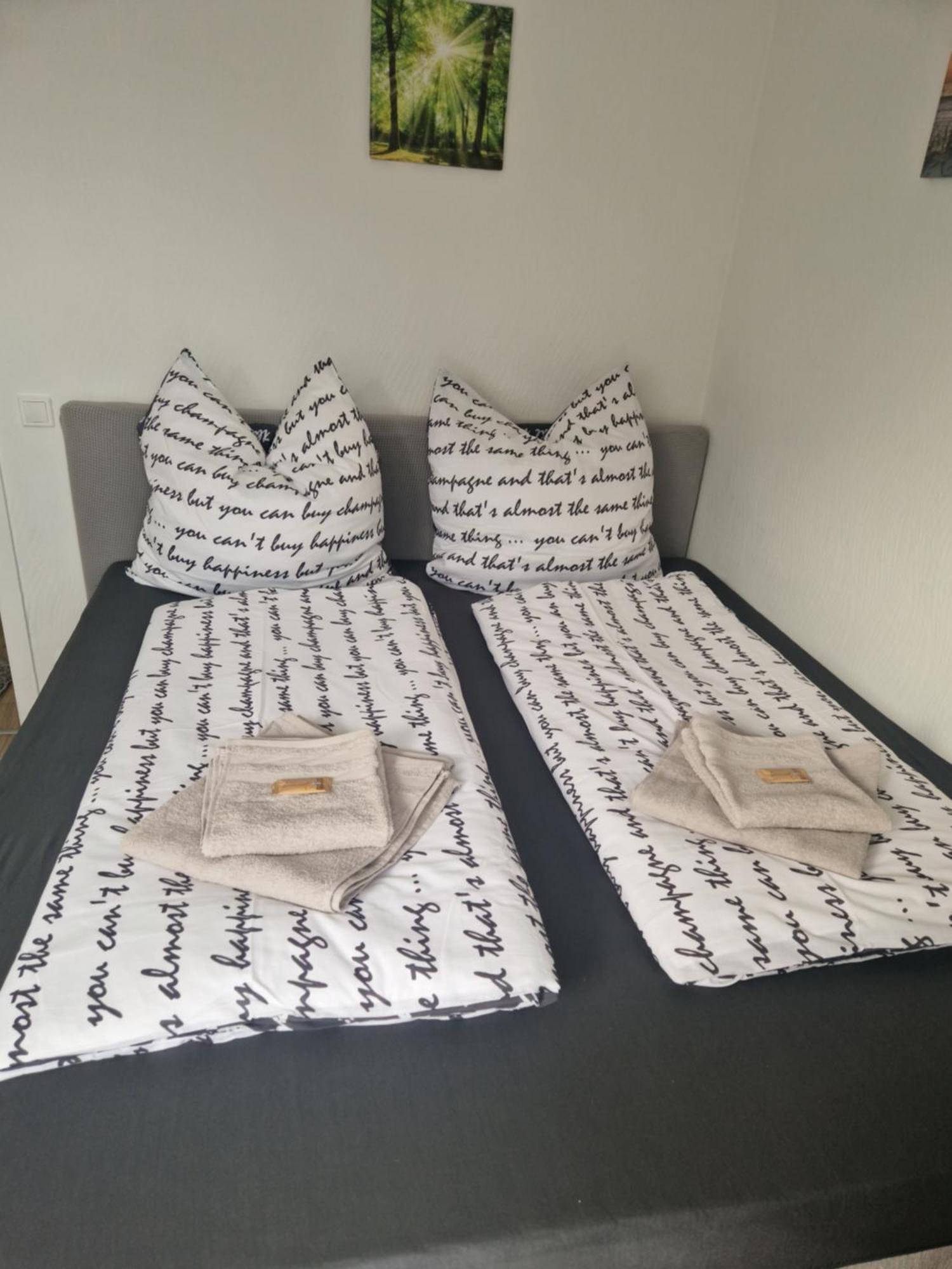 M&Bluxux Apartaments เครเฟลด์ ภายนอก รูปภาพ