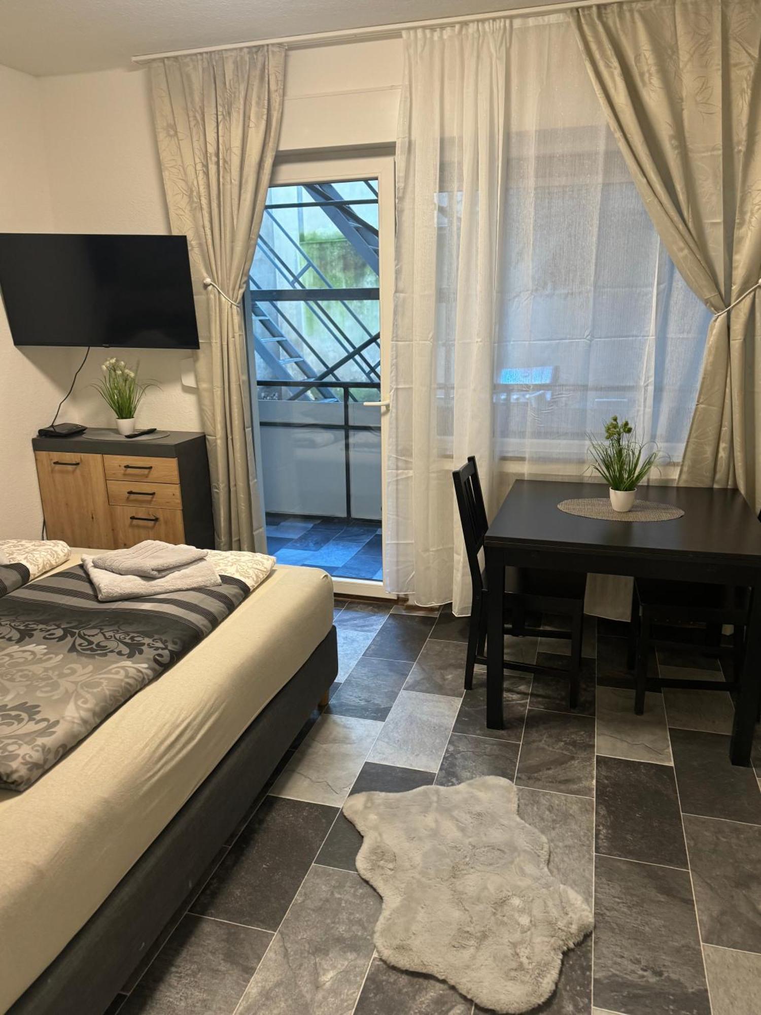 M&Bluxux Apartaments เครเฟลด์ ภายนอก รูปภาพ